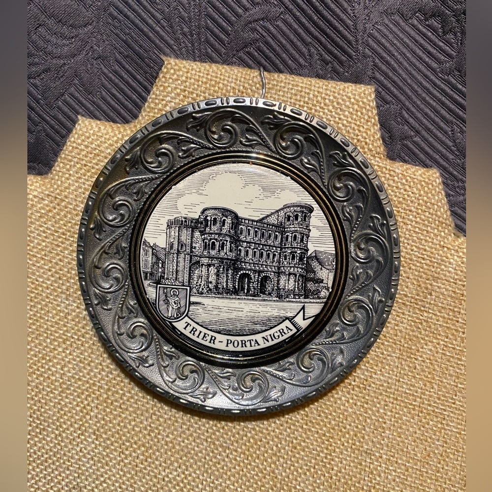 Mini plate